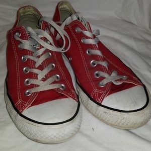 Used red low converse